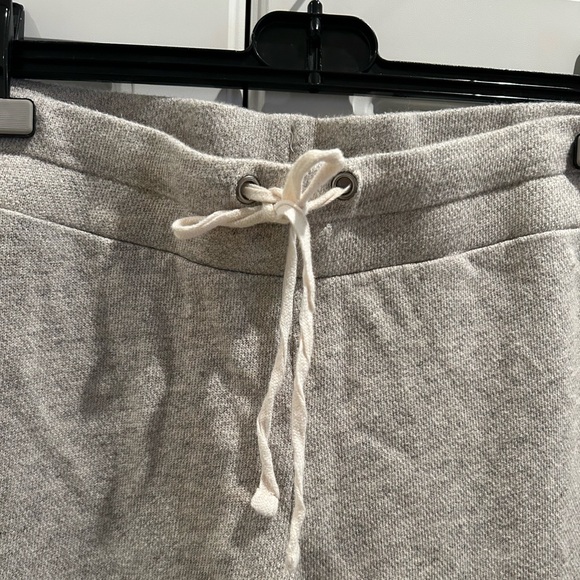 J. Crew Ladies Gray French Terry Joggers Size Large In Great Condition - Picture 2 of 5